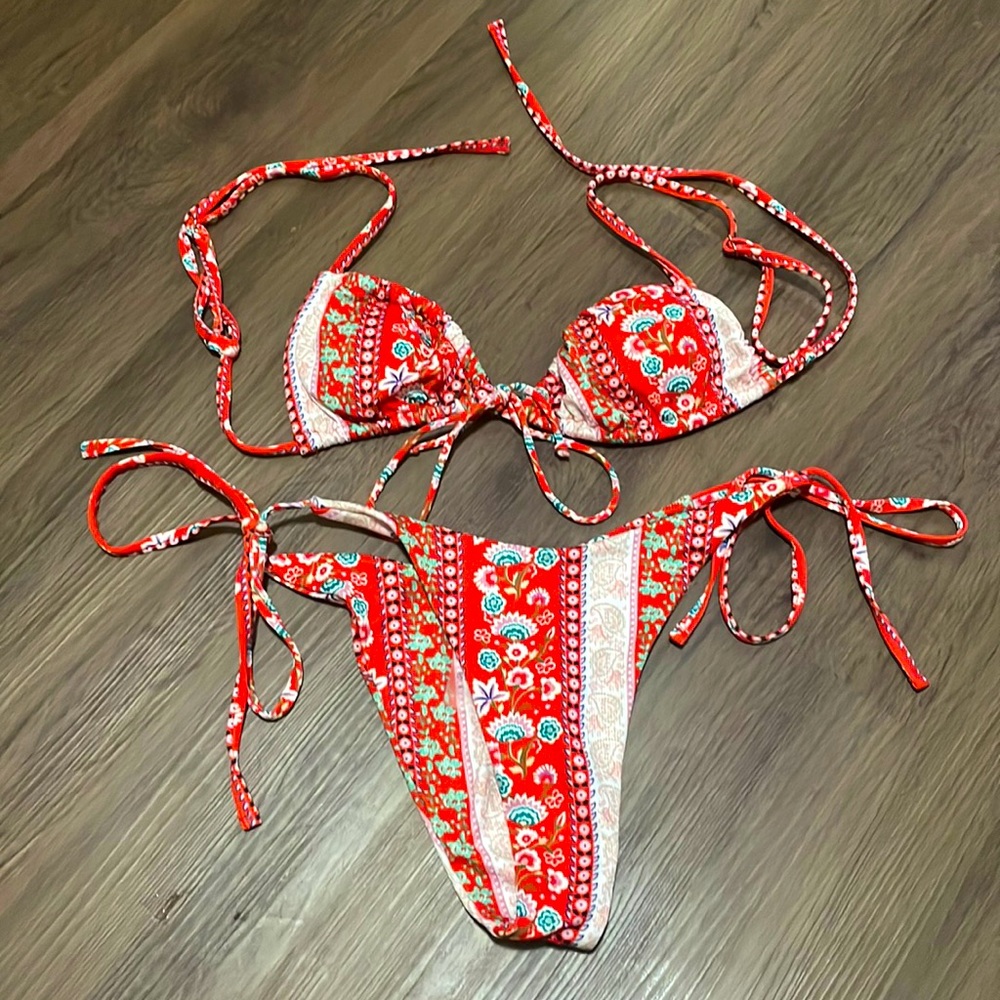FLORAL BIKINI SET